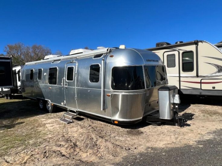 Thumbnail Photo undefined for 2019 Airstream Classic